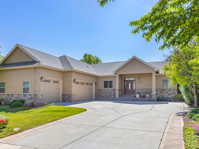 7023 Aladar Dr