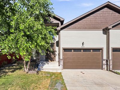 823 Van Gordon Street