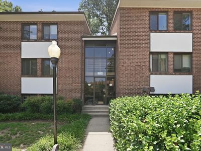 1526 Northgate Sq Unit 26/22B