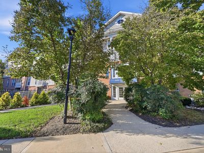7000 Falls Reach Dr APT 203