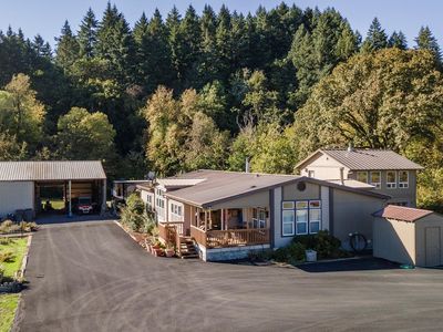 21101 SW Eagle Point Rd