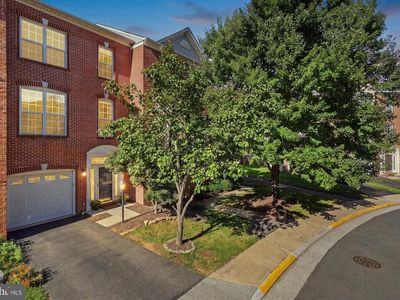 13002 Park Crescent Cir