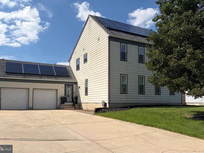 11 Fox Chase Dr