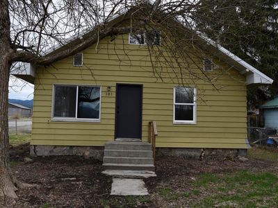 Property at (Undisclosed Address), Cusick, WA