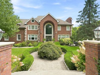 54 Forest Lake Drive