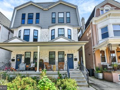 162 W Sharpnack St