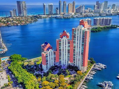 3370 Hidden Bay Dr #804