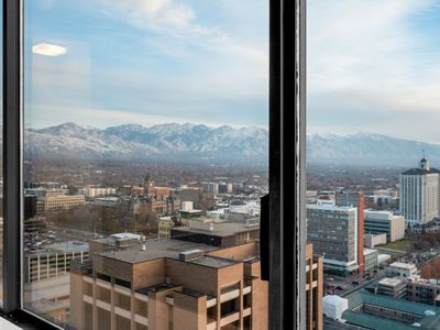 44 W Broadway S #2603