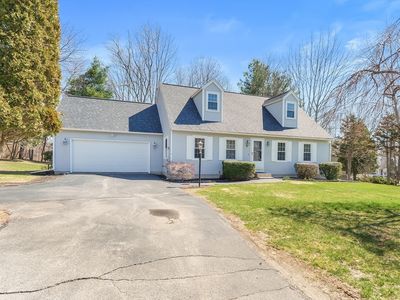 4 Lilacwood Cir