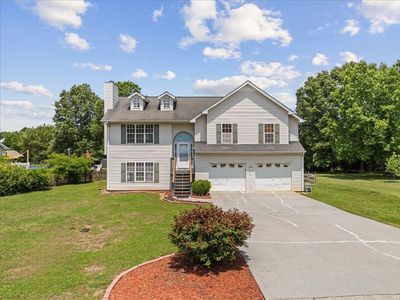 Property at 143 Honeysuckle Dr SE, Calhoun, GA
