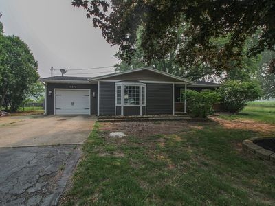 10577 S Sprinkle Rd