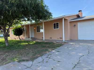 Property at 998 W Bardsley Avenue, Tulare, CA
