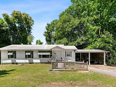 195 Hood Ave