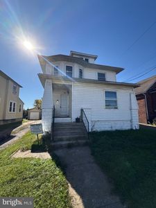 1309 Linden Ave