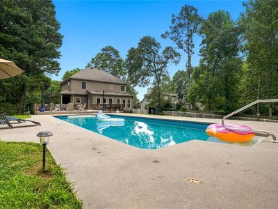 421 Eagle Ridge Trl
