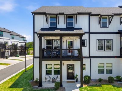 824 Mackay Crk