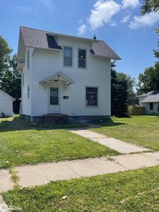 Property at 1026 Summer St, Grinnell, IA