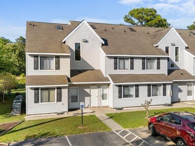 500 Fairway Village Dr. #3-L