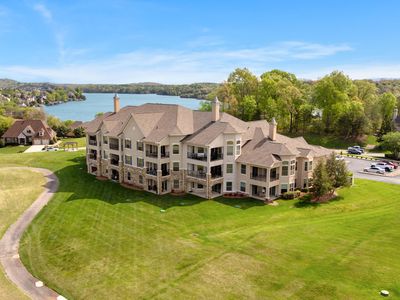 565 Rarity Bay Pkwy APT 201