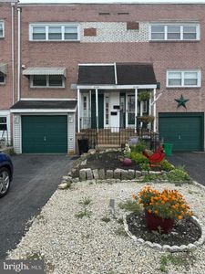 Property at 2123 Ravenwood Rd, Folcroft, PA