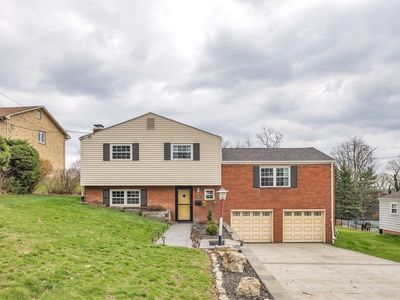Property at 2537 N Lightwood Ave, Bethel Park, PA