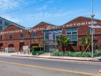 527 Molino St UNIT 206