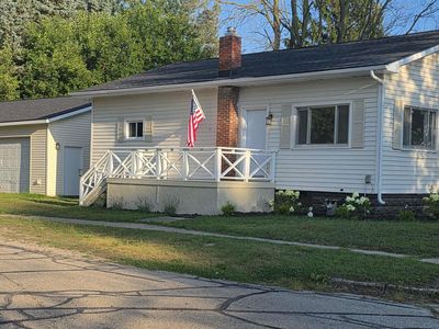 524 Maple Dr