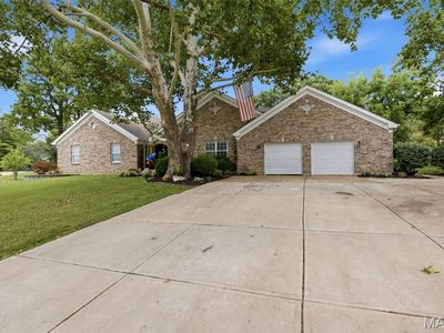 803 Streiff Ln