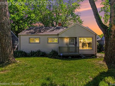 4142 Royal Ave