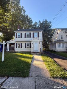 704 West Taft Avenue
