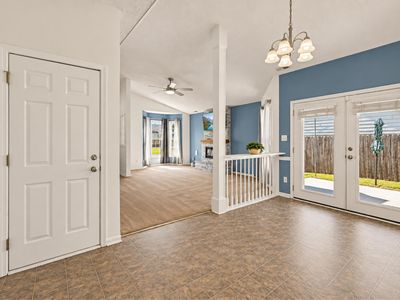 3922 Crusader Dr