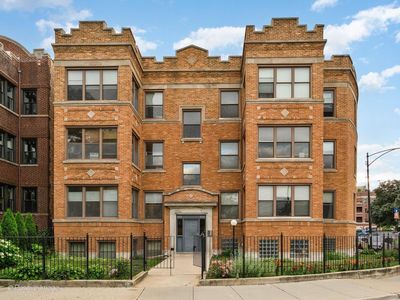 4754 N Dover St #1E