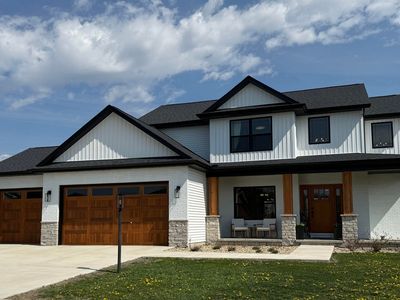 1317 Cedar Lake Dr