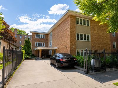 127 Callan Ave APT 1