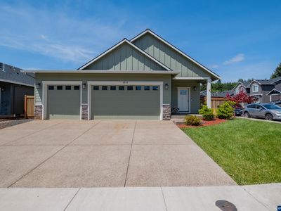 4023 SE Emily Way