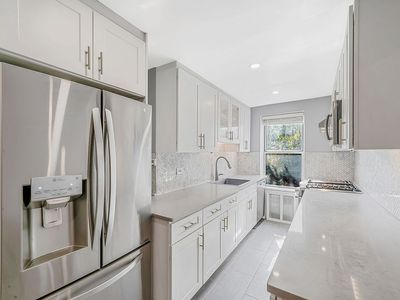 6712 Yellowstone Blvd APT D8