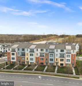 1504 Ribbon Limestone Ter SE