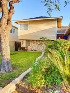977 Oakhorne Dr