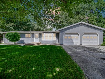 2372 S Taylor Rd