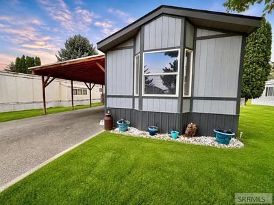 1835 N Whispering Pines Dr