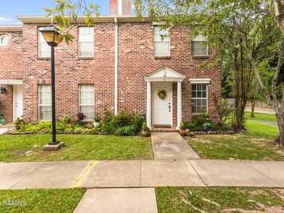 416 Doucet Rd Unit 3A