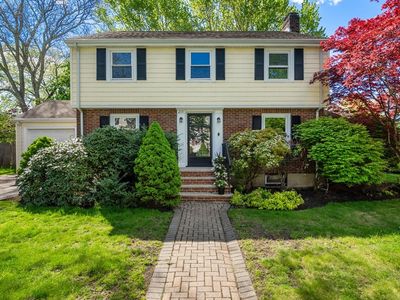 215 Cross St