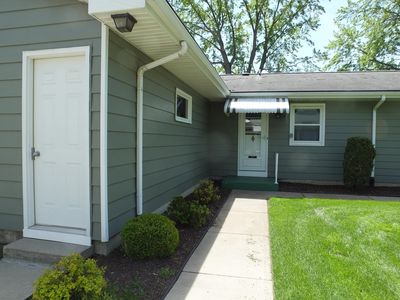 834 Andover Ct SE
