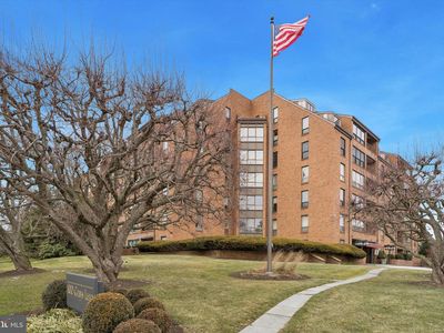 100 Grays Ln APT 602