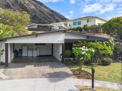 823 Kalalea St