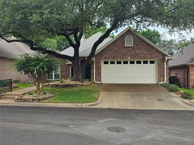 109 Kingston Dr