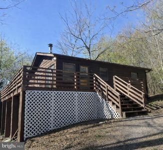 27 Pine Way