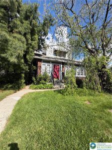 Property at 743 6th St, Whitehall, PA