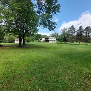 100 Hawk Farm Rd