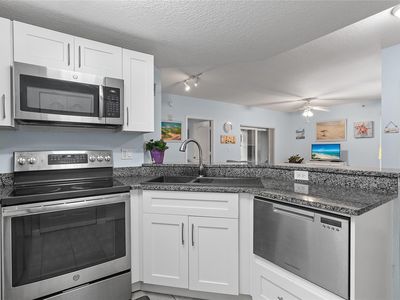 5095 Fairways Circle #102